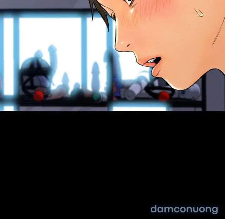 Em gái bán hàng sextoy 