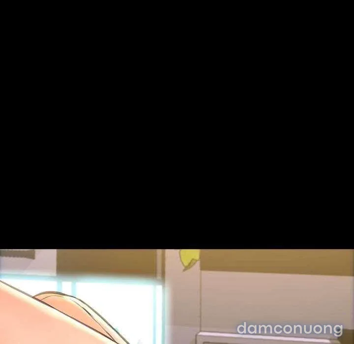 Em gái bán hàng sextoy 