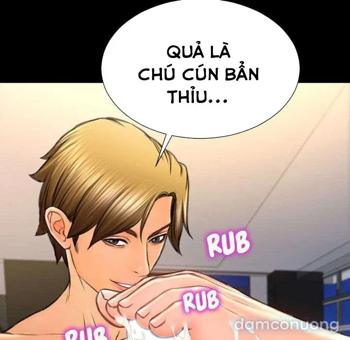Em gái bán hàng sextoy 