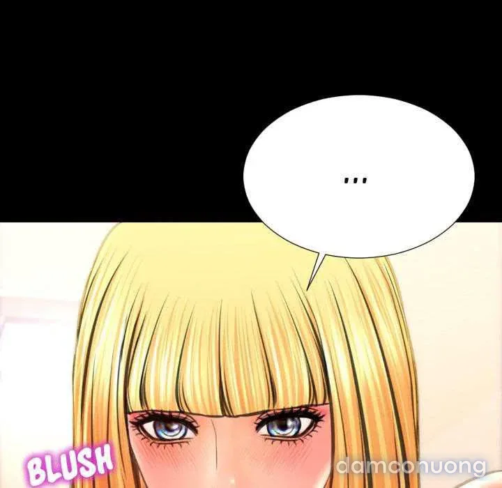 Em gái bán hàng sextoy 