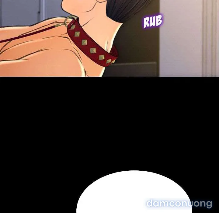 Em gái bán hàng sextoy 