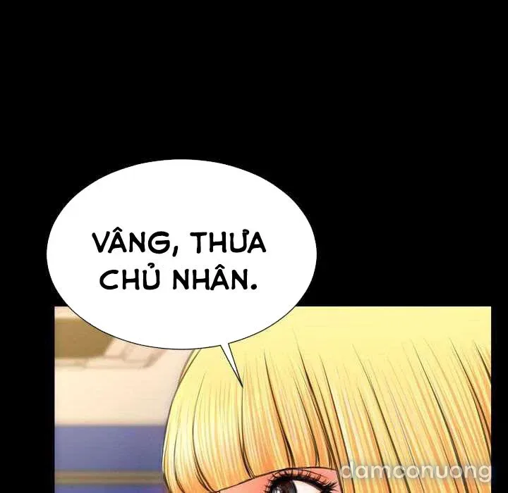 Em gái bán hàng sextoy 