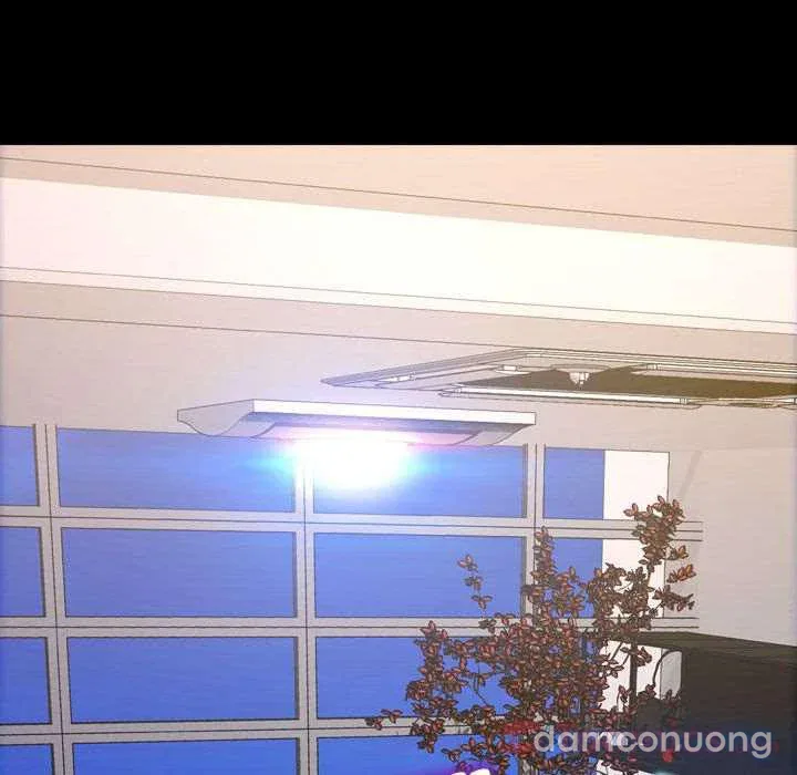 Em gái bán hàng sextoy 