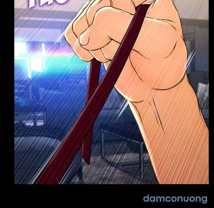 Em gái bán hàng sextoy 