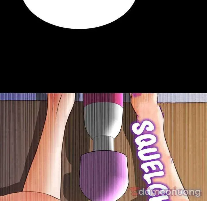 Em gái bán hàng sextoy 