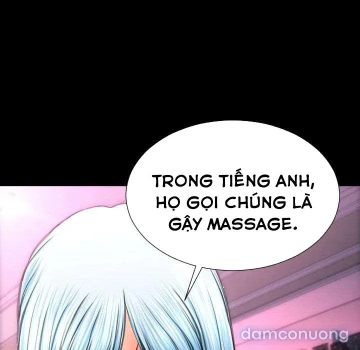 Em gái bán hàng sextoy 