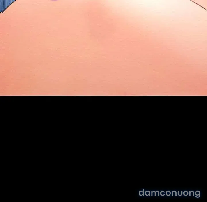 Em gái bán hàng sextoy 
