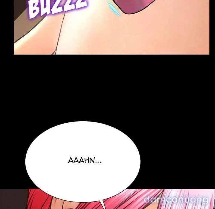 Em gái bán hàng sextoy 