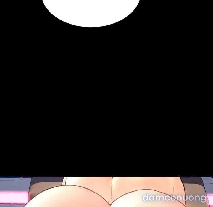 Em gái bán hàng sextoy 