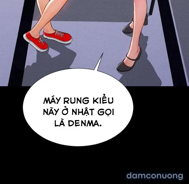 Em gái bán hàng sextoy 