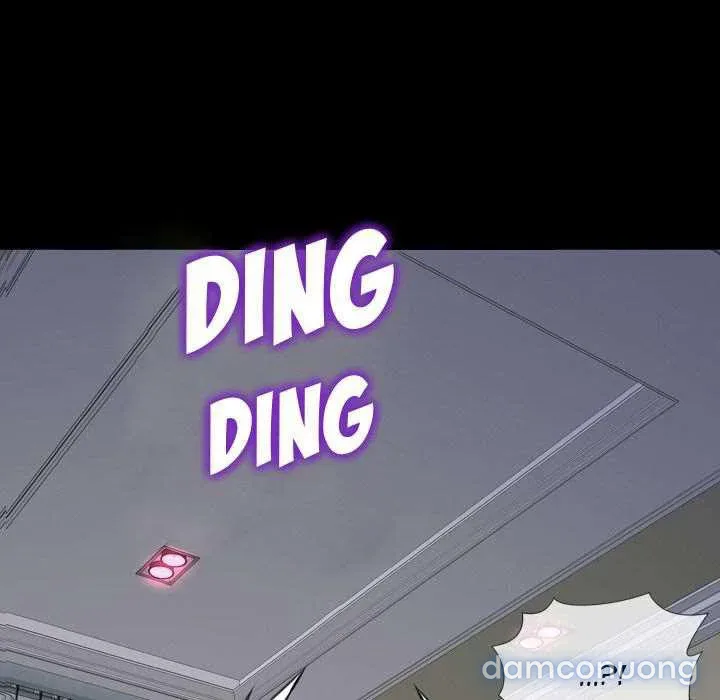 Em gái bán hàng sextoy 