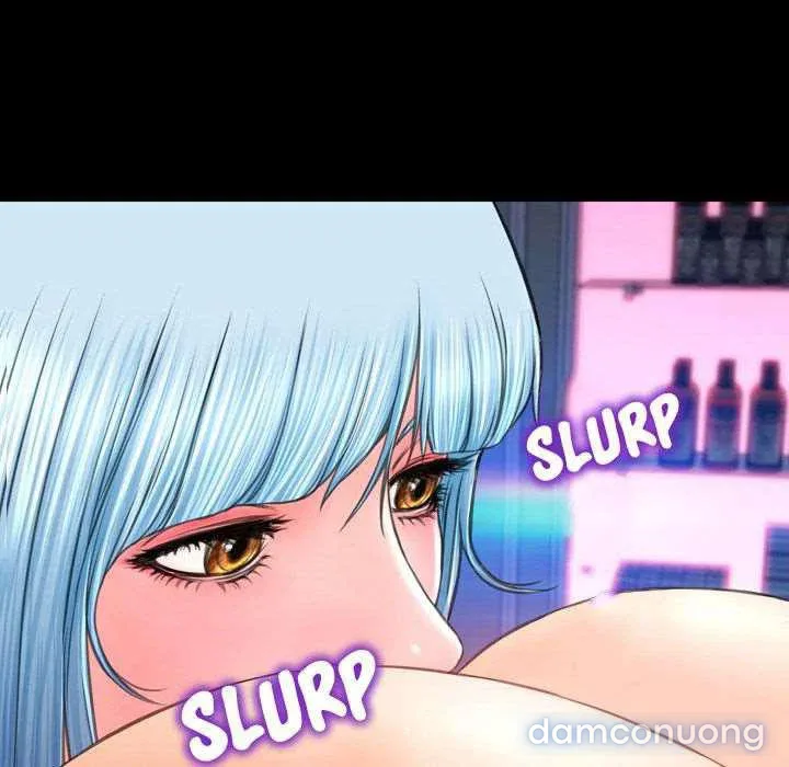 Em gái bán hàng sextoy 