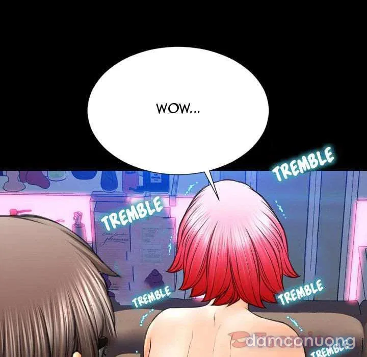 Em gái bán hàng sextoy 