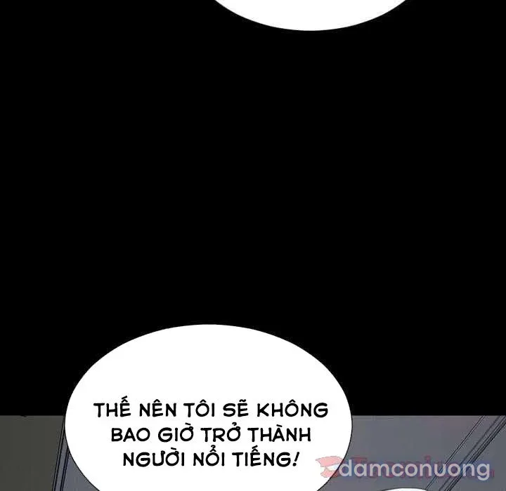 Em gái bán hàng sextoy 