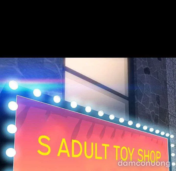 Em gái bán hàng sextoy 