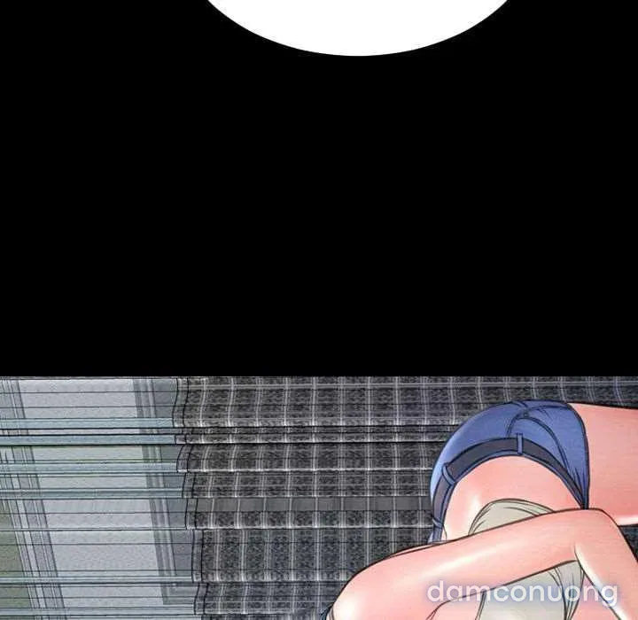 Em gái bán hàng sextoy 