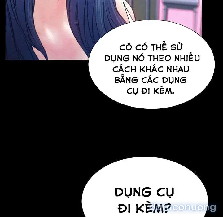 Em gái bán hàng sextoy 