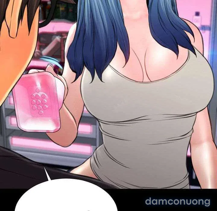 Em gái bán hàng sextoy 