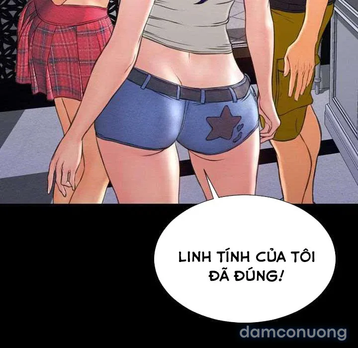 Em gái bán hàng sextoy 