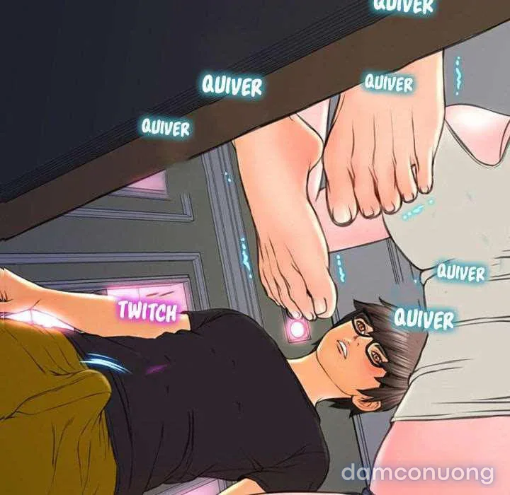 Em gái bán hàng sextoy 