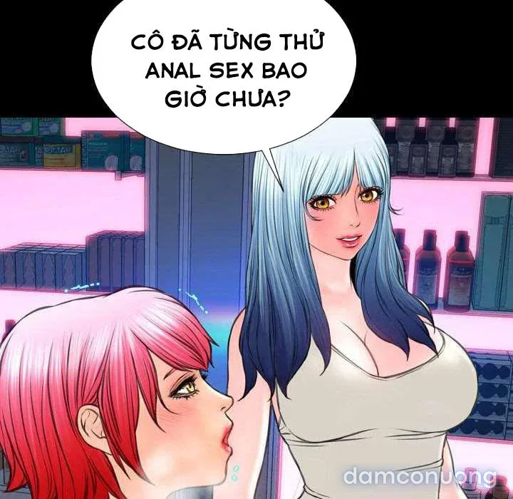 Em gái bán hàng sextoy 
