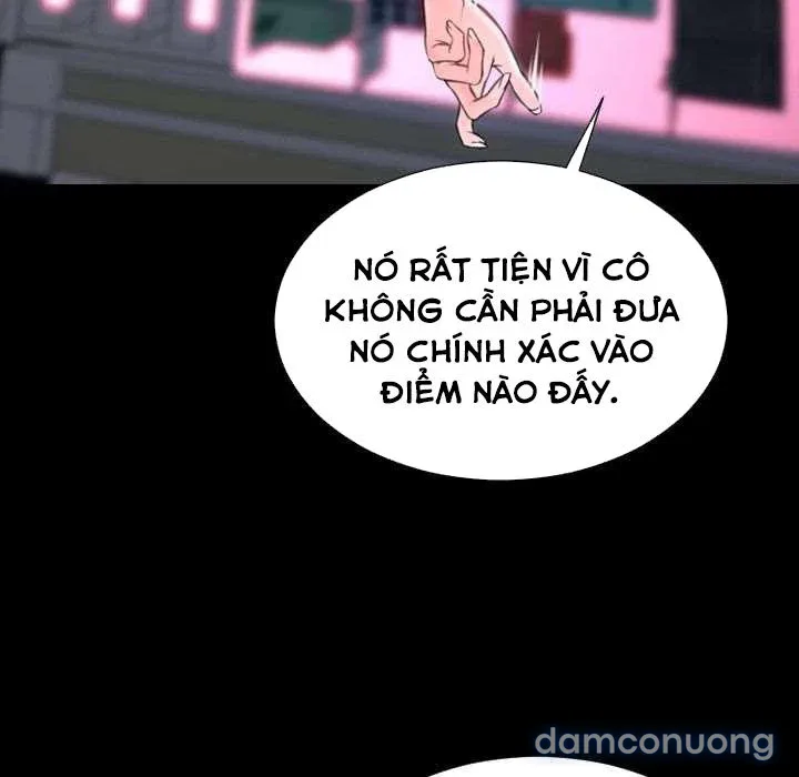 Em gái bán hàng sextoy 