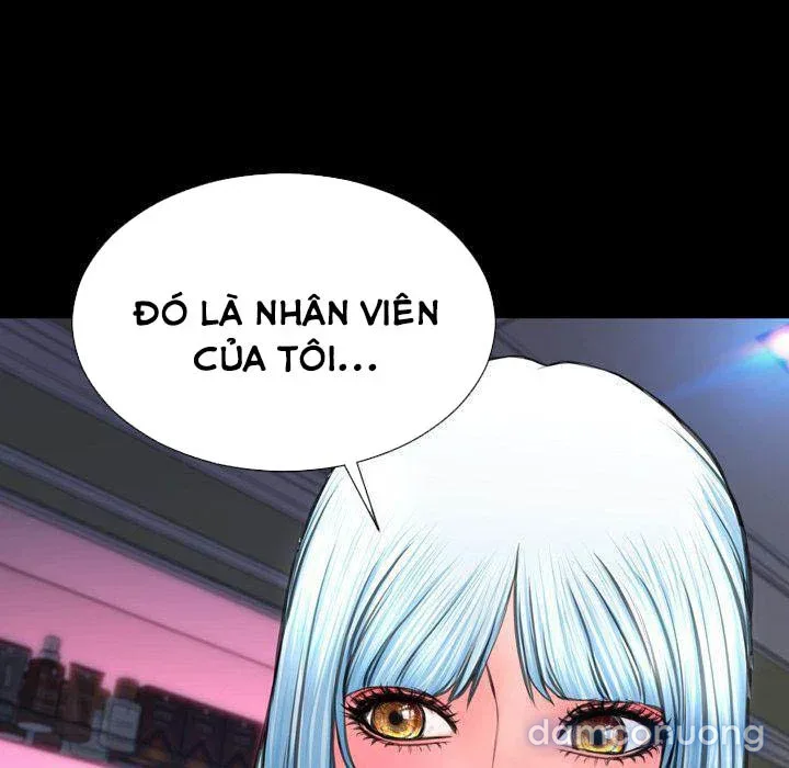 Em gái bán hàng sextoy 