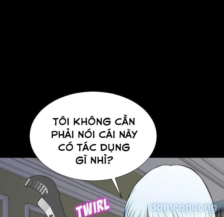Em gái bán hàng sextoy 
