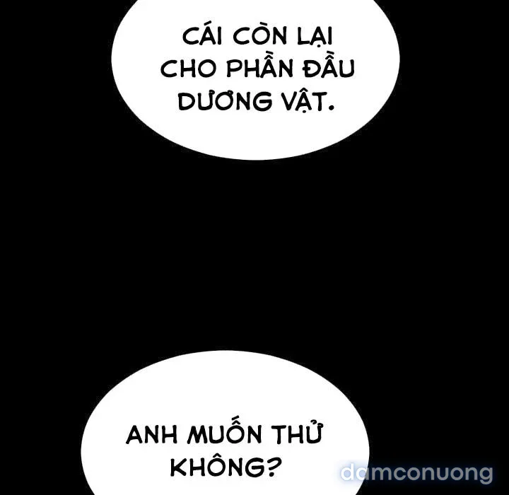 Em gái bán hàng sextoy 
