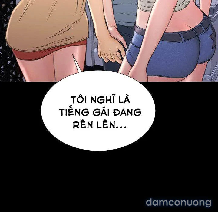 Em gái bán hàng sextoy 