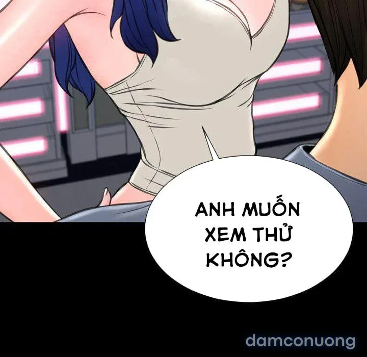 Em gái bán hàng sextoy 