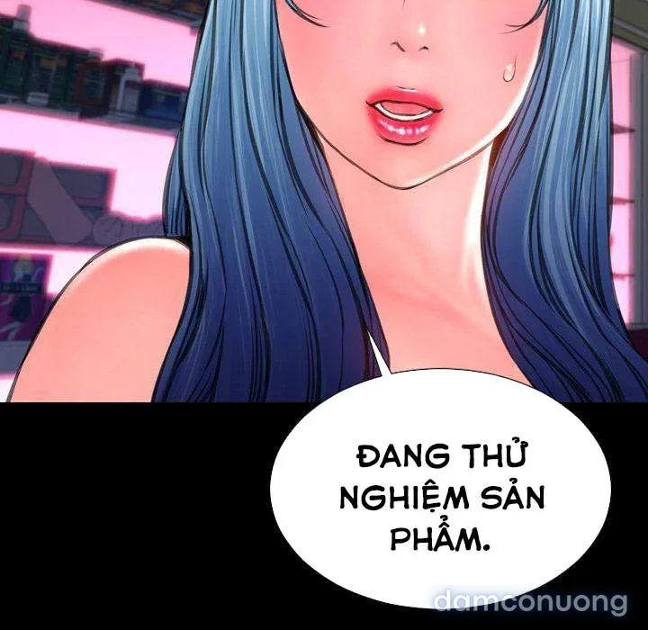 Em gái bán hàng sextoy 