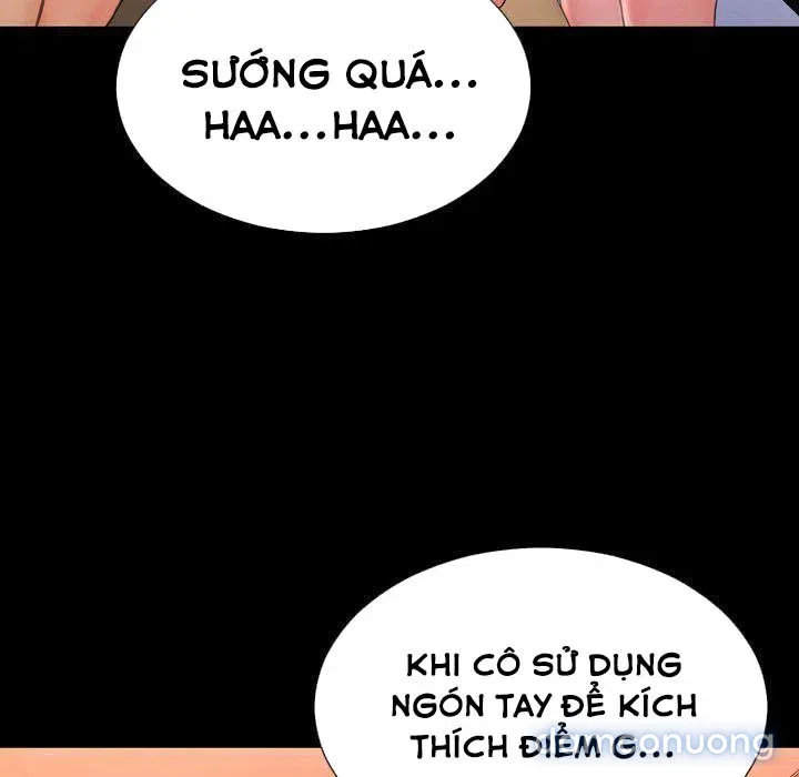 Em gái bán hàng sextoy 