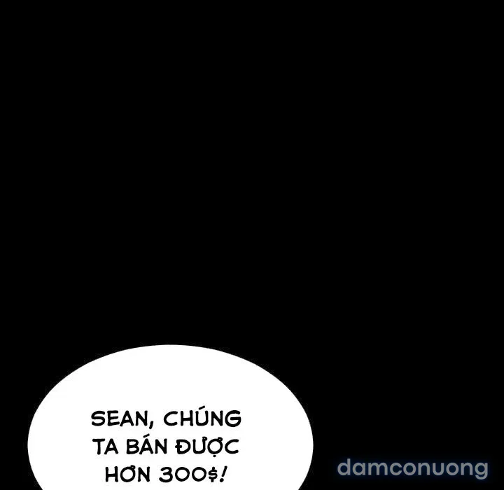 Em gái bán hàng sextoy 