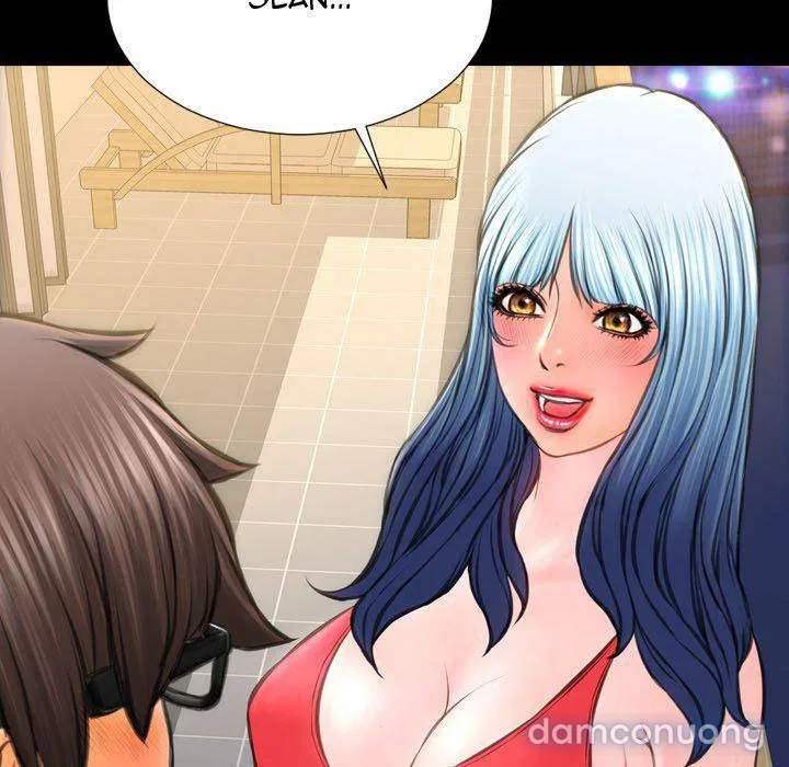 Em gái bán hàng sextoy 