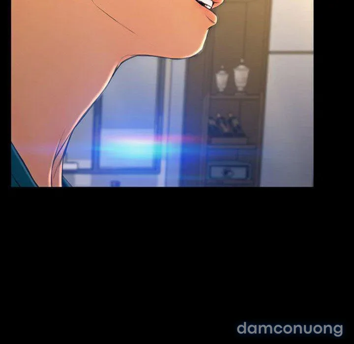 Em gái bán hàng sextoy 