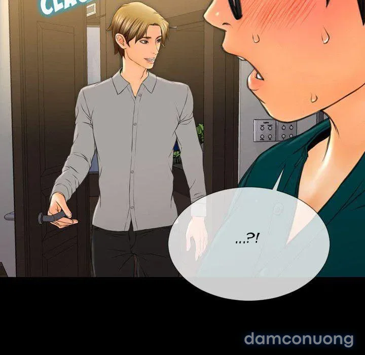 Em gái bán hàng sextoy 