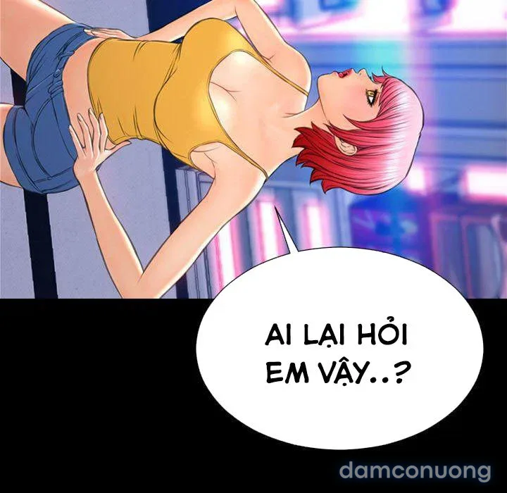 Em gái bán hàng sextoy 