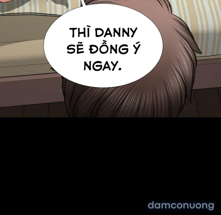Em gái bán hàng sextoy 