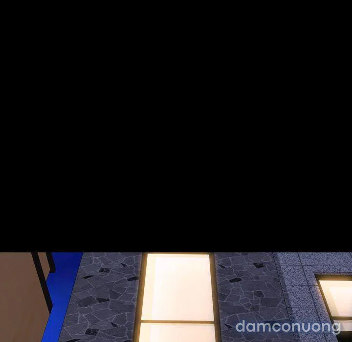 Em gái bán hàng sextoy 