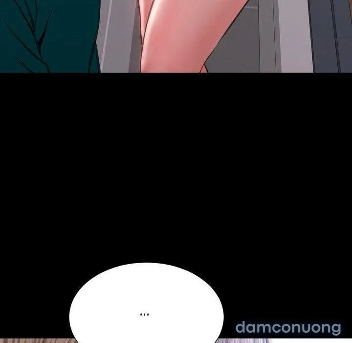 Em gái bán hàng sextoy 