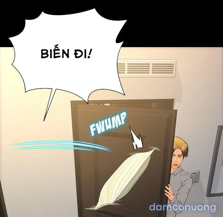 Em gái bán hàng sextoy 
