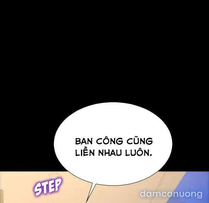 Em gái bán hàng sextoy 