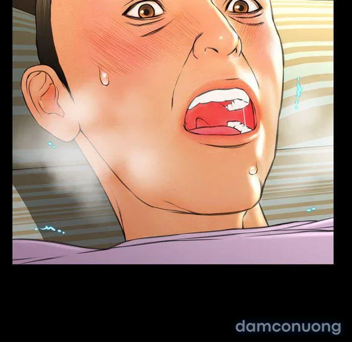 Em gái bán hàng sextoy 