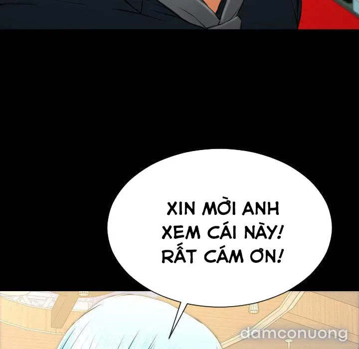 Em gái bán hàng sextoy 