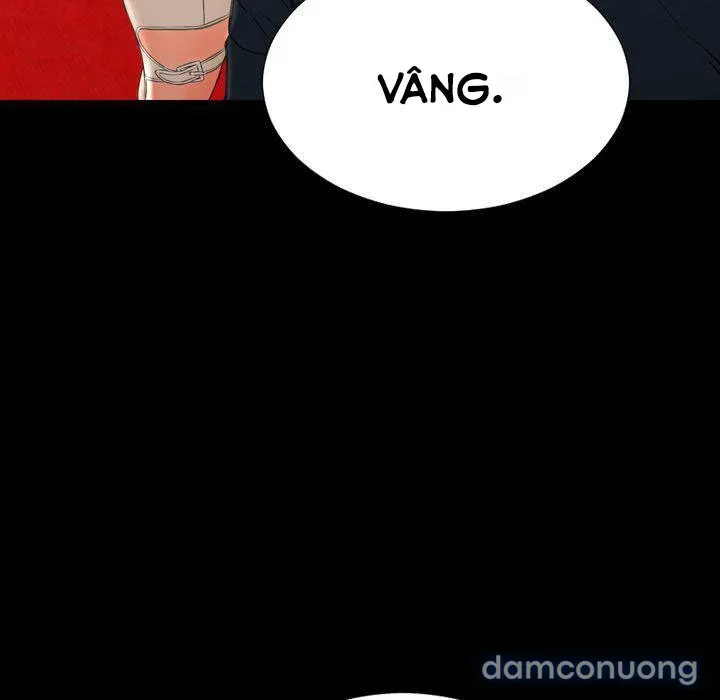 Em gái bán hàng sextoy 