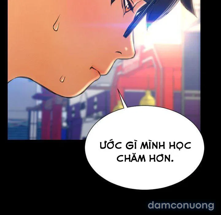 Em gái bán hàng sextoy 