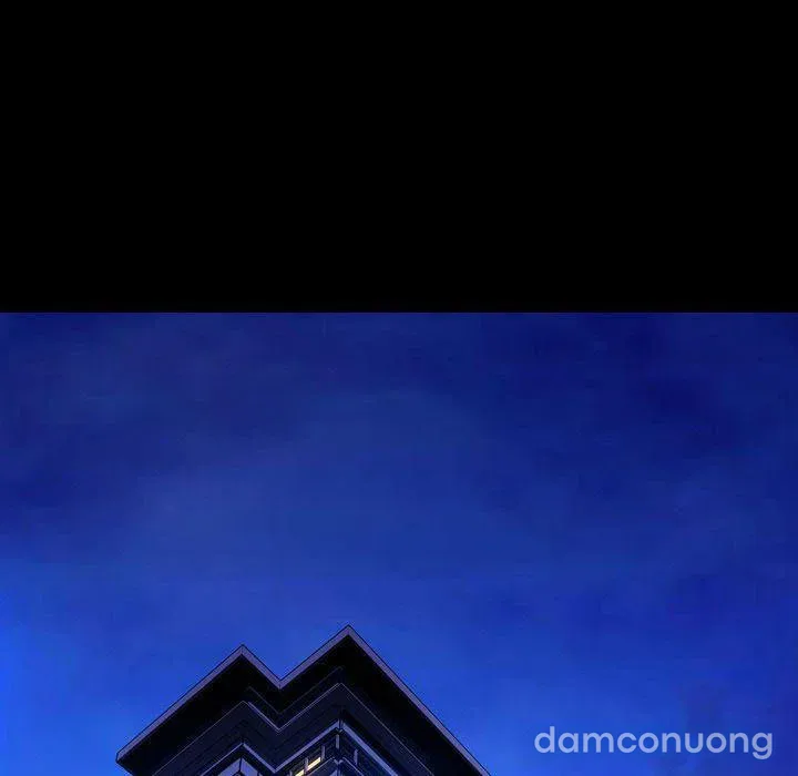 Em gái bán hàng sextoy 