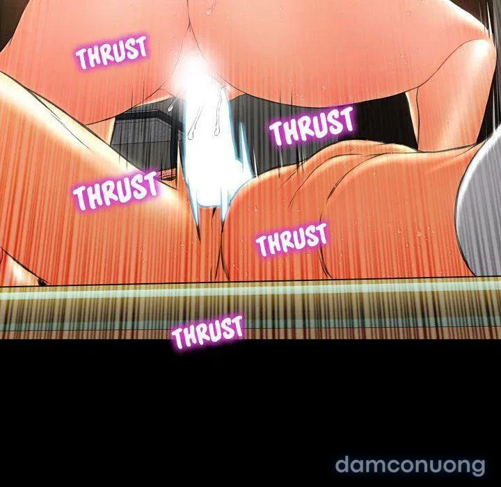 Em gái bán hàng sextoy 