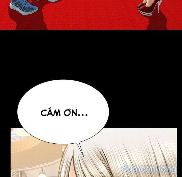 Em gái bán hàng sextoy 
